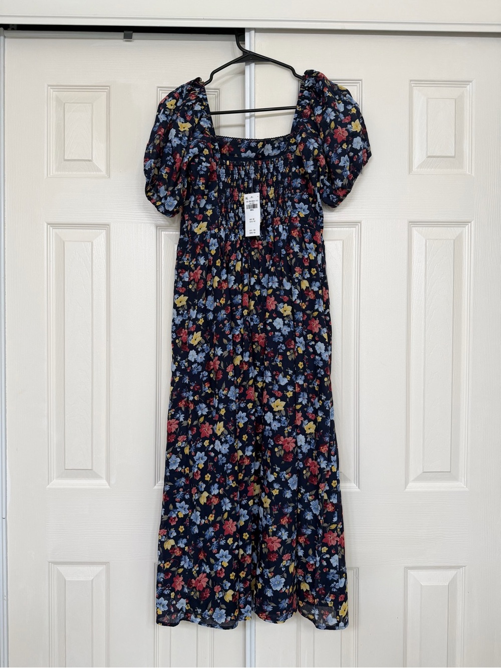 Abercrombie & Fitch Navy Floral Midi Dress with Puff Sleeves - Picture 4 of 5